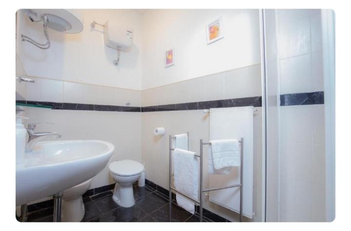 Domus Lucilla Apartment Rome Luaran gambar